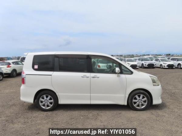 Used 2010 AT toyota noah ZRR70W Image[7]