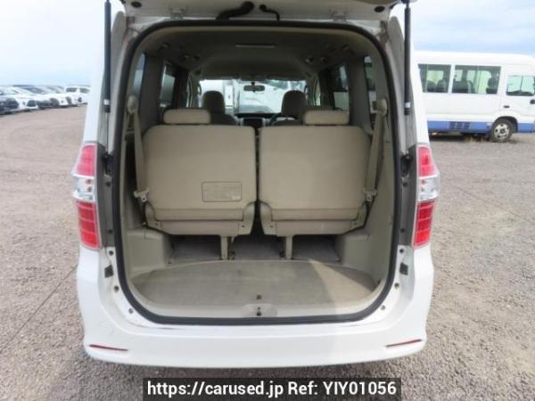 Used 2010 AT toyota noah ZRR70W Image[8]
