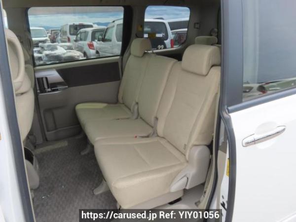 Used 2010 AT toyota noah ZRR70W Image[20]