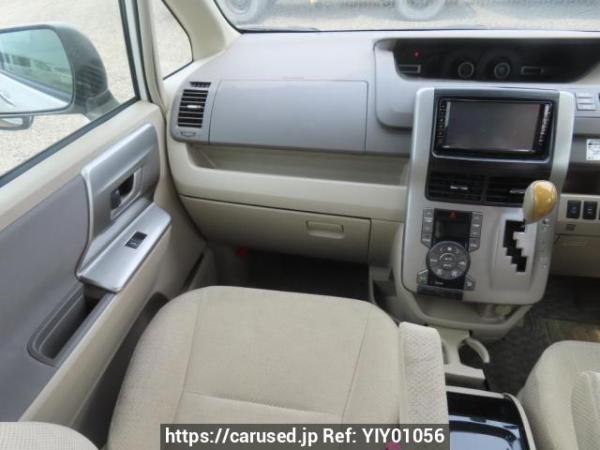 Used 2010 AT toyota noah ZRR70W Image[24]
