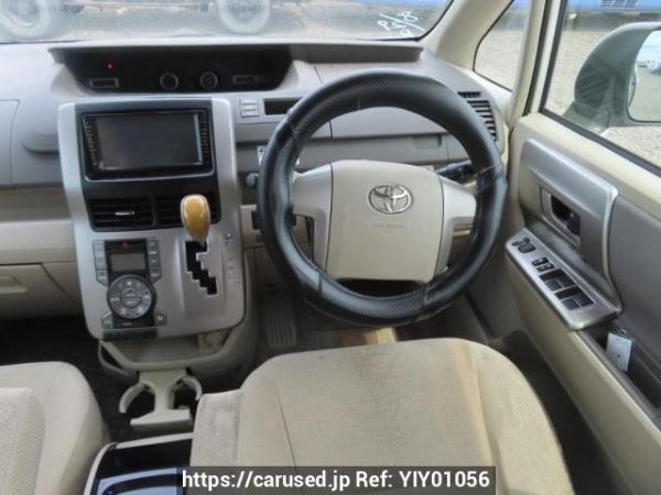 Used 2010 AT toyota noah ZRR70W Image[25]