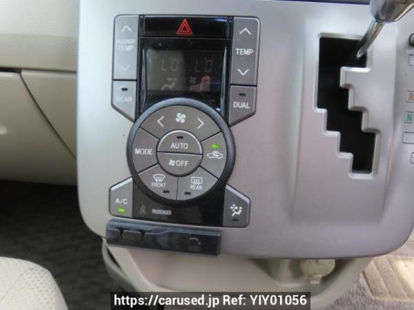 Used 2010 AT toyota noah ZRR70W Image[29]