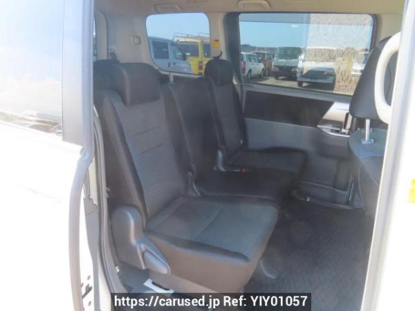 Used 2008 AT toyota voxy ZRR70W Image[17]