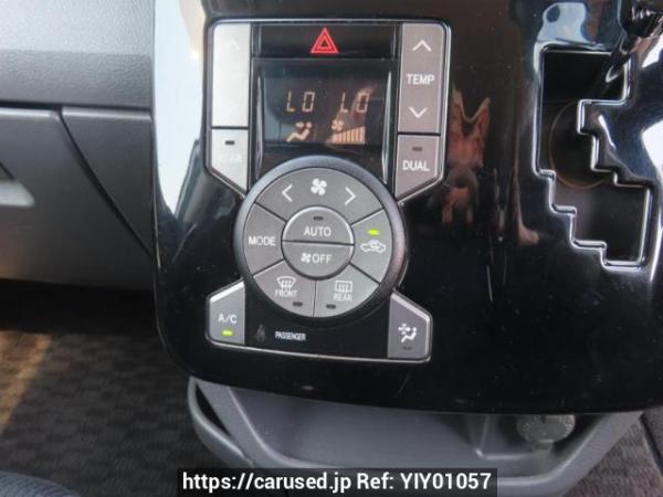 Used 2008 AT toyota voxy ZRR70W Image[28]