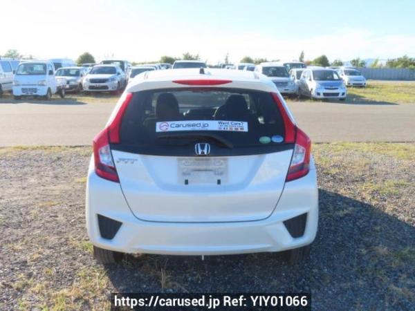 Used 2013 AT honda fit GK3 Image[5]