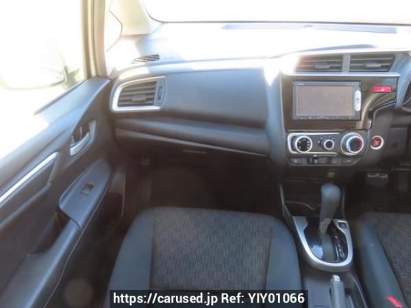 Used 2013 AT honda fit GK3 Image[20]
