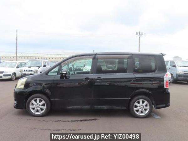 Used 2007 AT toyota noah ZRR70W Image[5]