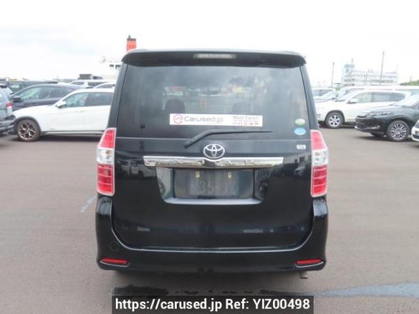 Used 2007 AT toyota noah ZRR70W Image[6]