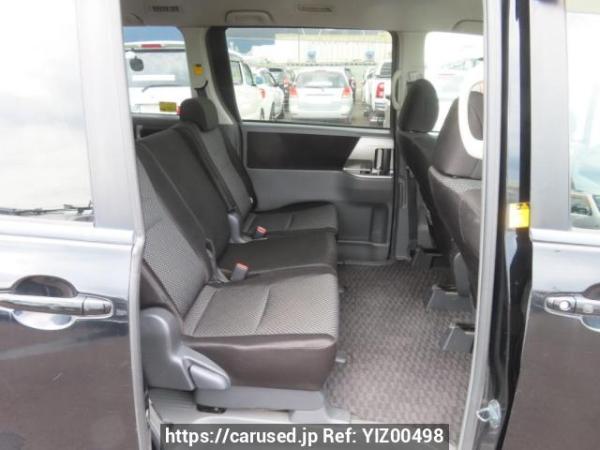 Used 2007 AT toyota noah ZRR70W Image[17]