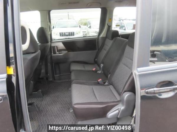 Used 2007 AT toyota noah ZRR70W Image[19]