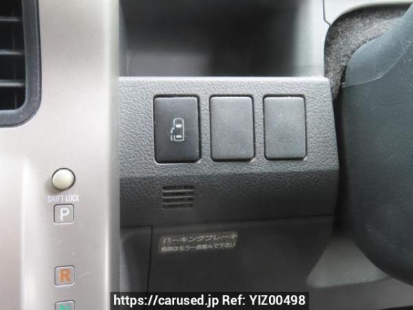 Used 2007 AT toyota noah ZRR70W Image[32]