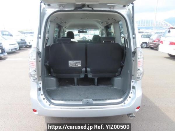 Used 2008 AT toyota voxy ZRR70G Image[8]