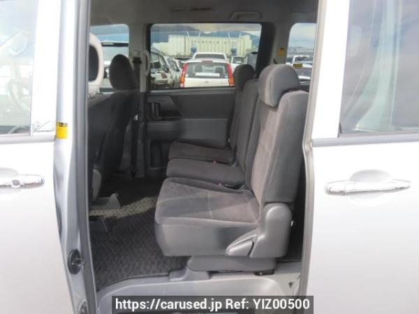Used 2008 AT toyota voxy ZRR70G Image[18]