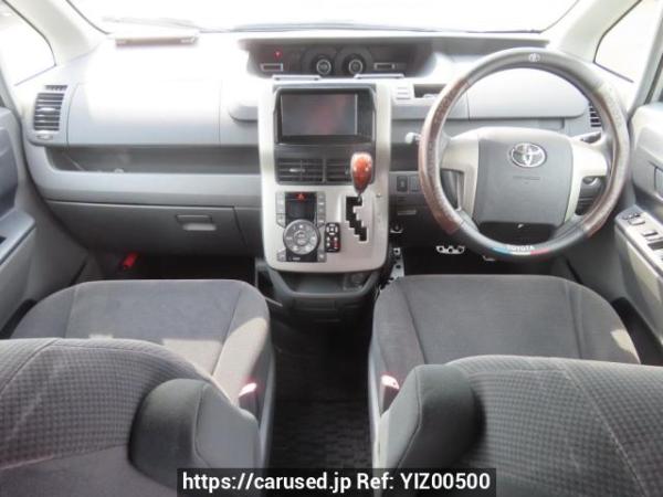 Used 2008 AT toyota voxy ZRR70G Image[22]