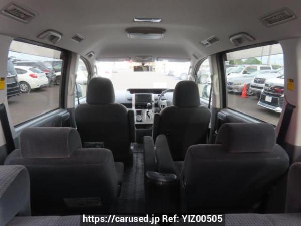 Used 2008 AT toyota noah ZRR70G Image[8]