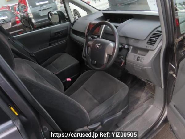 Used 2008 AT toyota noah ZRR70G Image[13]