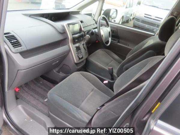 Used 2008 AT toyota noah ZRR70G Image[15]