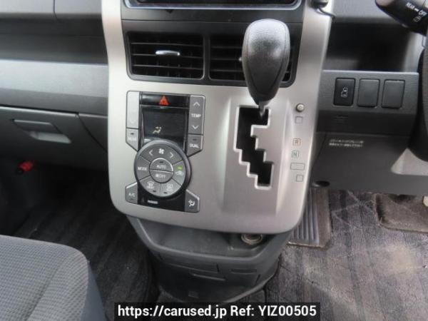 Used 2008 AT toyota noah ZRR70G Image[28]