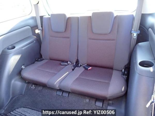 Used 2004 AT toyota wish ZNE10G Image[16]