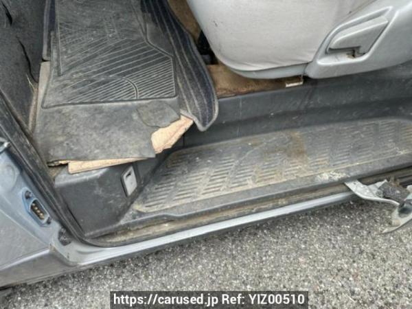 Used 2006 AT toyota regiusace-van KDH205V Image[22]