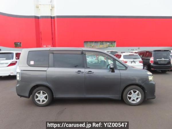 Used 2010 AT toyota voxy ZRR70G Image[7]