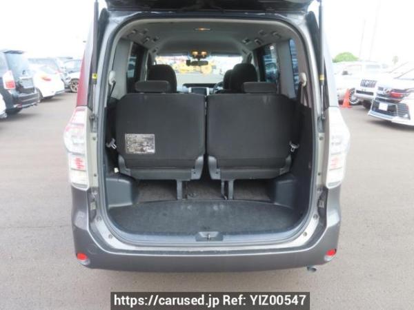 Used 2010 AT toyota voxy ZRR70G Image[8]