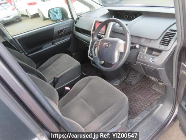 Used 2010 AT toyota voxy ZRR70G Image[13]