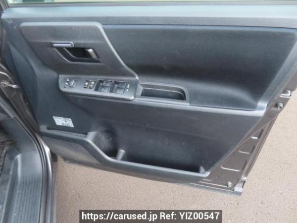 Used 2010 AT toyota voxy ZRR70G Image[34]