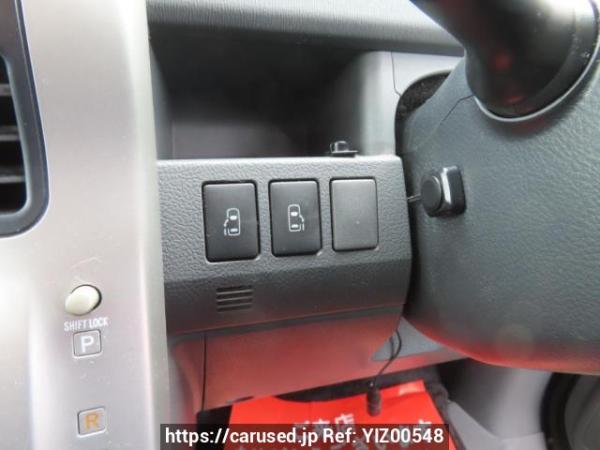 Used 2009 AT toyota voxy ZRR70W Image[32]