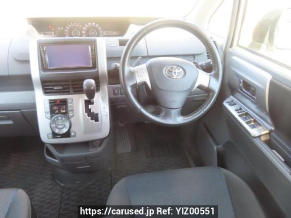 Used 2009 AT toyota voxy ZRR70W Image[21]