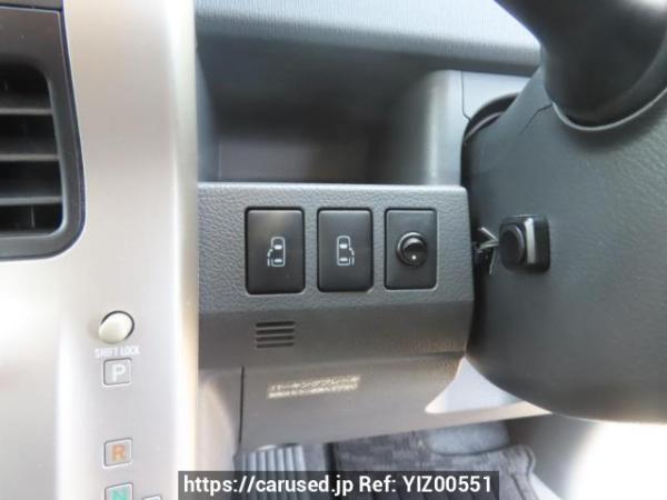 Used 2009 AT toyota voxy ZRR70W Image[27]