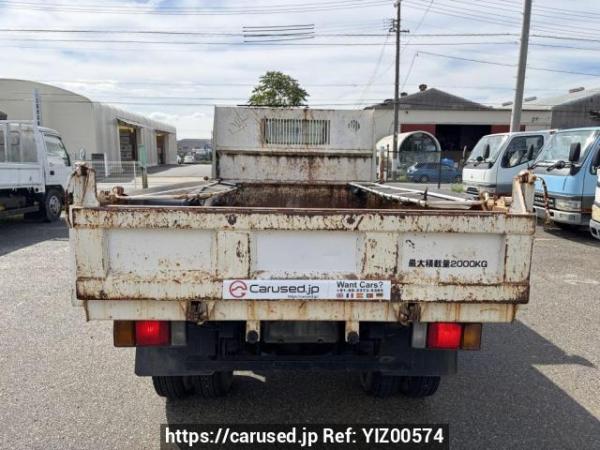 Used 2005 MT toyota toyoace-truck XZU321D Image[5]