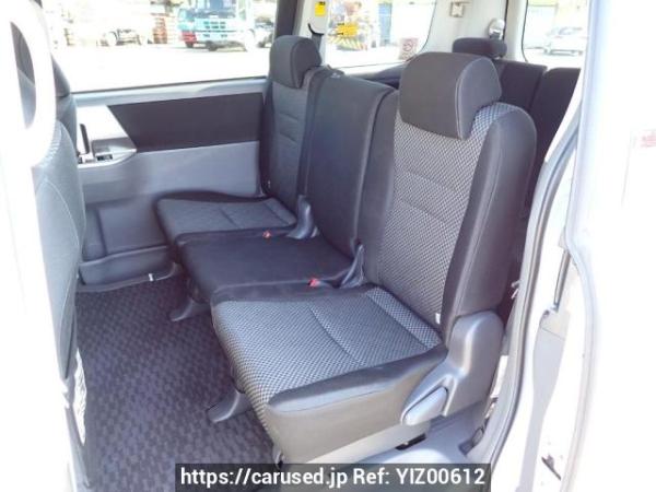 Used 2008 AT toyota noah ZRR70W Image[15]