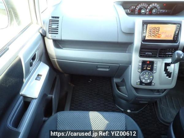 Used 2008 AT toyota noah ZRR70W Image[18]