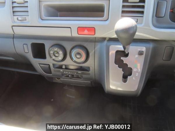 Used 2007 AT toyota regiusace-van KDH205V Image[28]