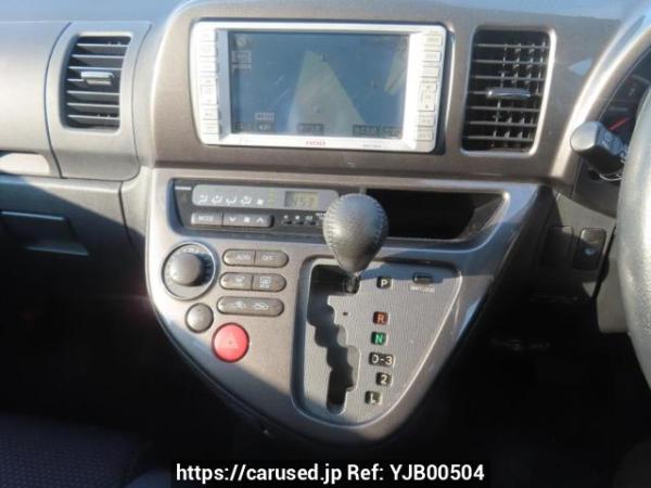 Used 2004 AT toyota wish ZNE10G Image[24]