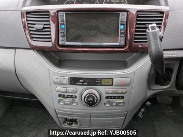 Used 2006 AT toyota noah AZR60G Image[16]