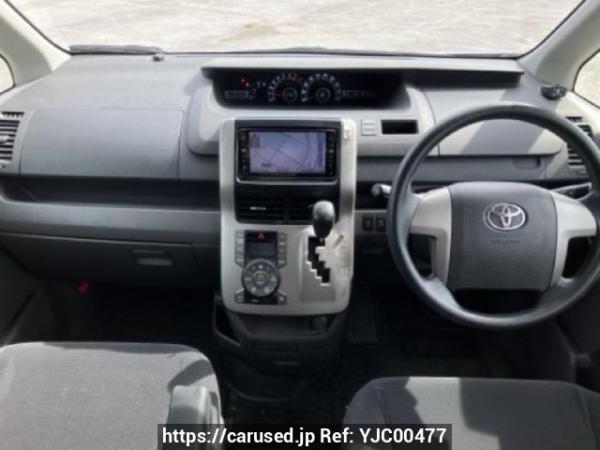 Used 2008 AT toyota noah ZRR70G Image[16]