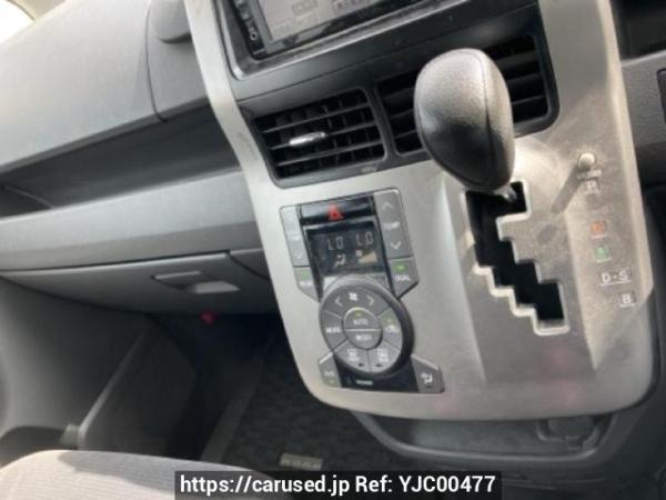 Used 2008 AT toyota noah ZRR70G Image[24]