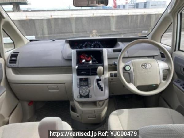Used 2007 AT toyota noah ZRR70G Image[18]