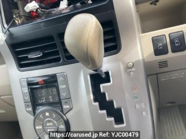 Used 2007 AT toyota noah ZRR70G Image[24]
