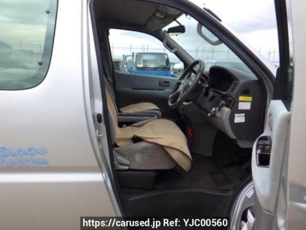 Used 2002 AT toyota hiace-regius RCH47W Image[11]