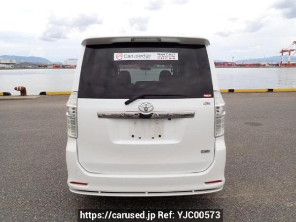 Used 2007 AT toyota noah ZRR70W Image[5]