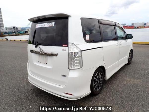 Used 2007 AT toyota noah ZRR70W Image[6]