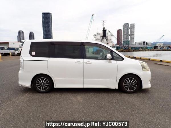 Used 2007 AT toyota noah ZRR70W Image[7]