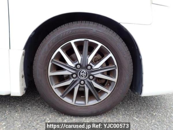 Used 2007 AT toyota noah ZRR70W Image[29]