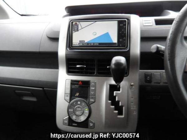 Used 2009 AT toyota noah ZRR70W Image[20]
