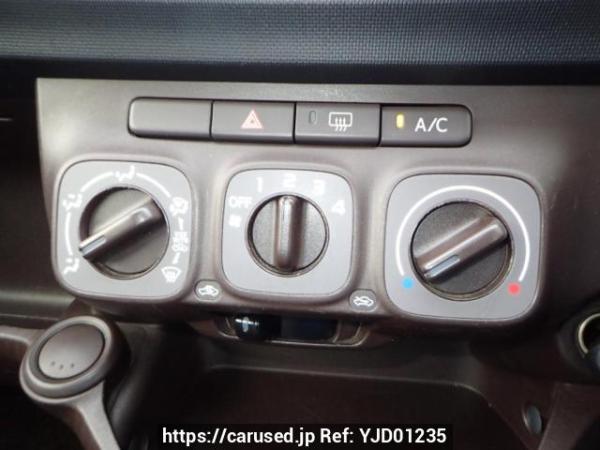 Used 2013 AT toyota passo KGC30 Image[43]