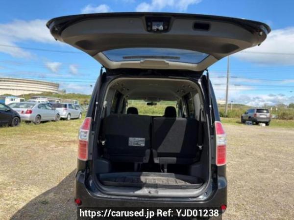 Used 2009 AT toyota noah ZRR75G Image[6]