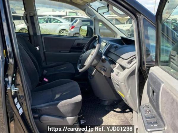 Used 2009 AT toyota noah ZRR75G Image[11]